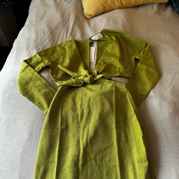 Lime green knit maxi dress with cutouts- brand new - Picture 3 of 4
